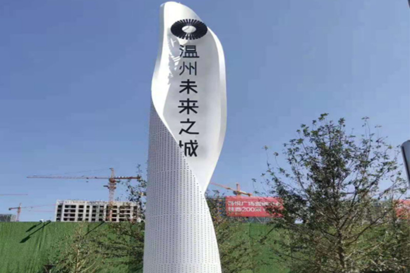 精神堡壘為什么叫這個名字？它表達了什么精神？